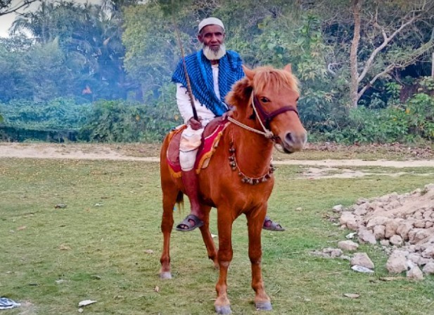 Gravedigger Manu Mia’s beloved horse killed while he lies in hospital bed