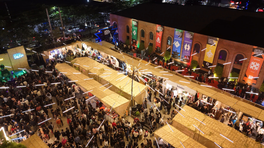 Timeline 1_01_03_40_02.jpg