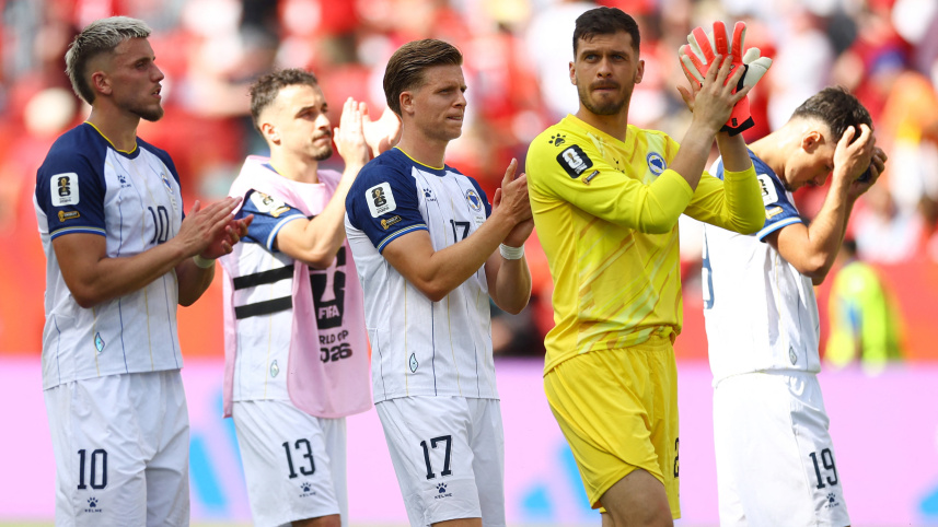 2026-06-12T210617Z_1974750785_UP1EM6C1MMGX3_RTRMADP_3_SOCCER-WORLDCUP-CAN-BIH.JPG