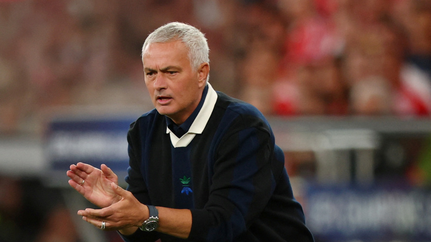 2026-06-04T141646Z_133563540_RC2WFGA6ABJG_RTRMADP_3_SOCCER-MOURINHO.JPG