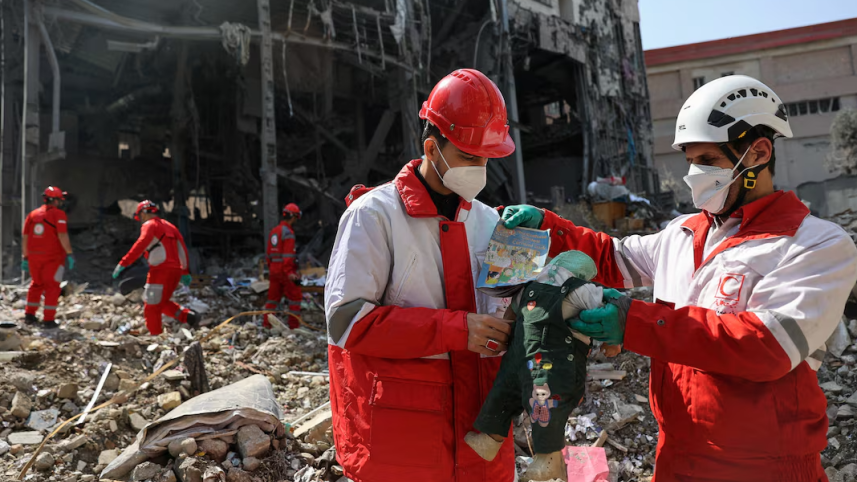 OE 2 - AID WORKERS - FILE reuters.PNG