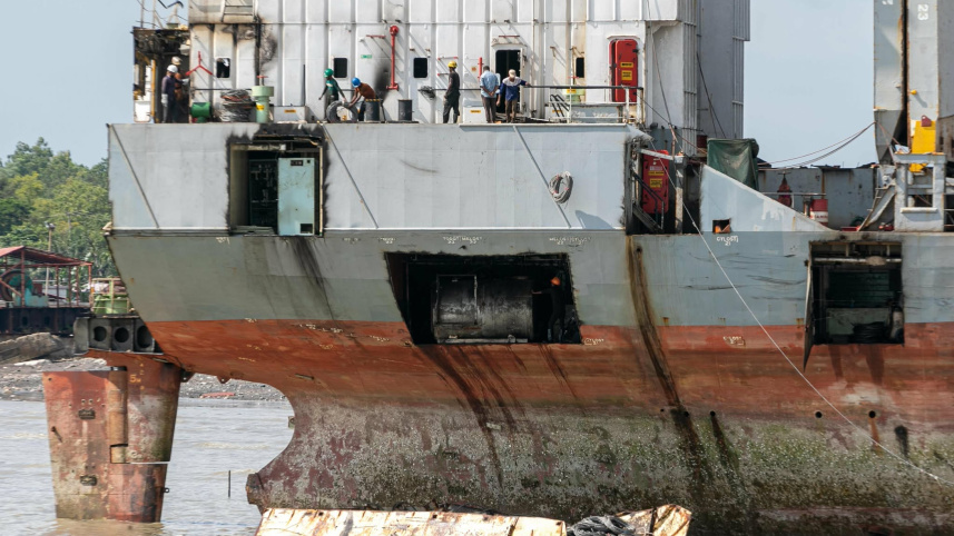 OP_1_SHIP_BREAKING.jpg