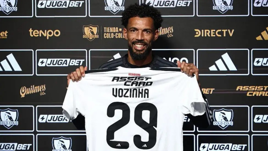 Vozinha Colo Colo.jpg