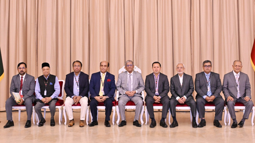 APUB Delegation Pays a Courtesy Call on His Excellency the President.jpeg
