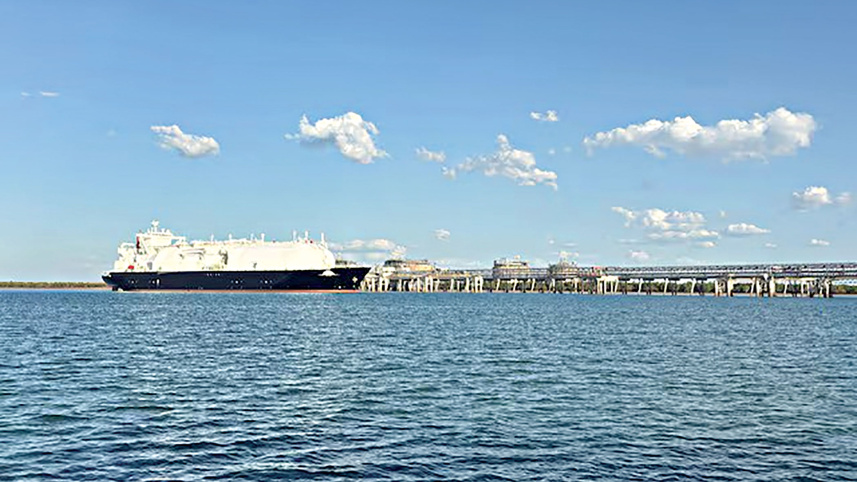 LNG-Mars-berthed.jpg