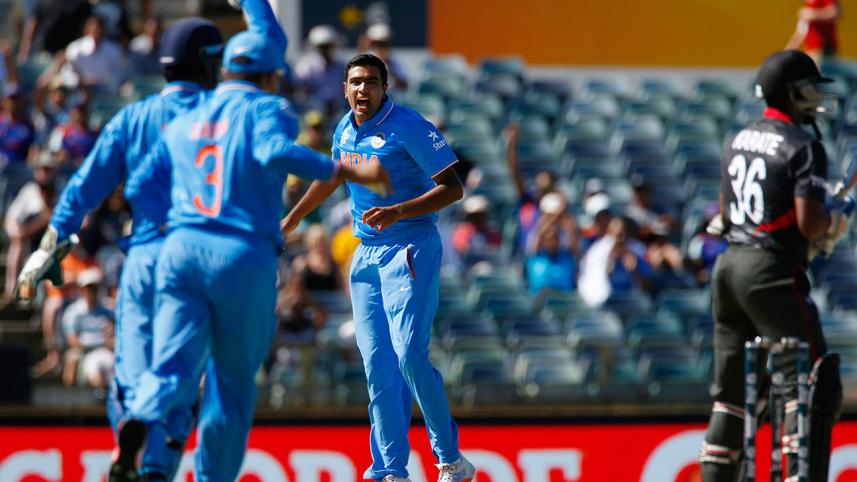 Ashwin-strikes-early-NS.jpg