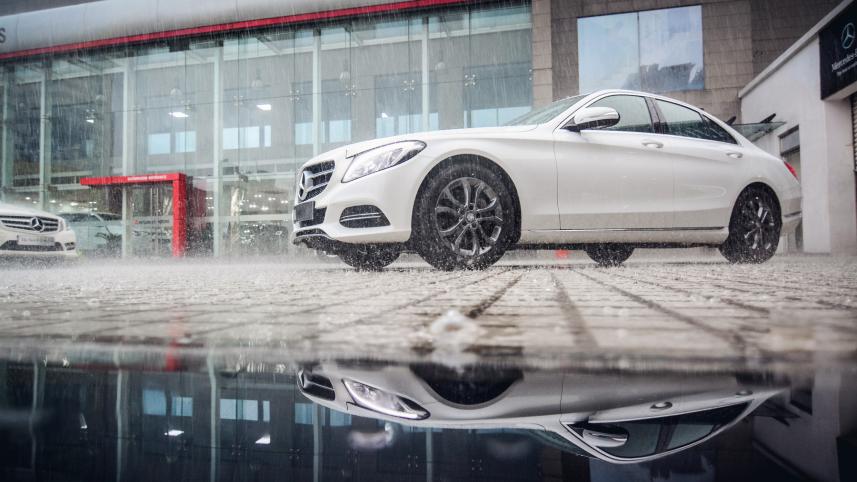 2015 Mercedes benz C250 for Shift.jpg