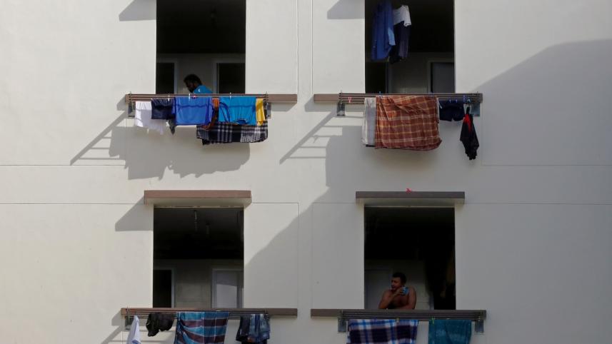 2020-06-01T115853Z_1703554112_RC2B0H9IL2KU_RTRMADP_3_HEALTH-CORONAVIRUS-SINGAPORE-DORMITORIES (1).jpg