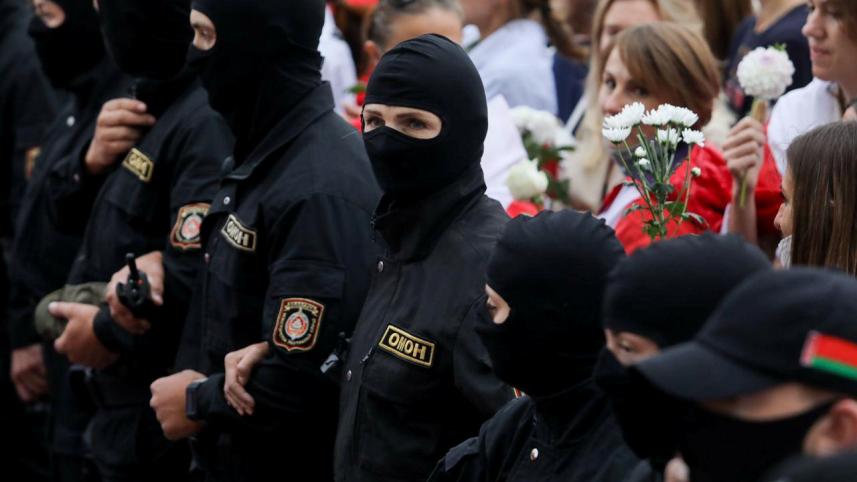 2020-08-29T000000Z_1288575454_RC2RNI9K4FET_RTRMADP_3_BELARUS-ELECTION-PROTESTS-WOMEN.JPG