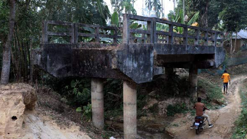 21-years-incomplete-bridge.jpg