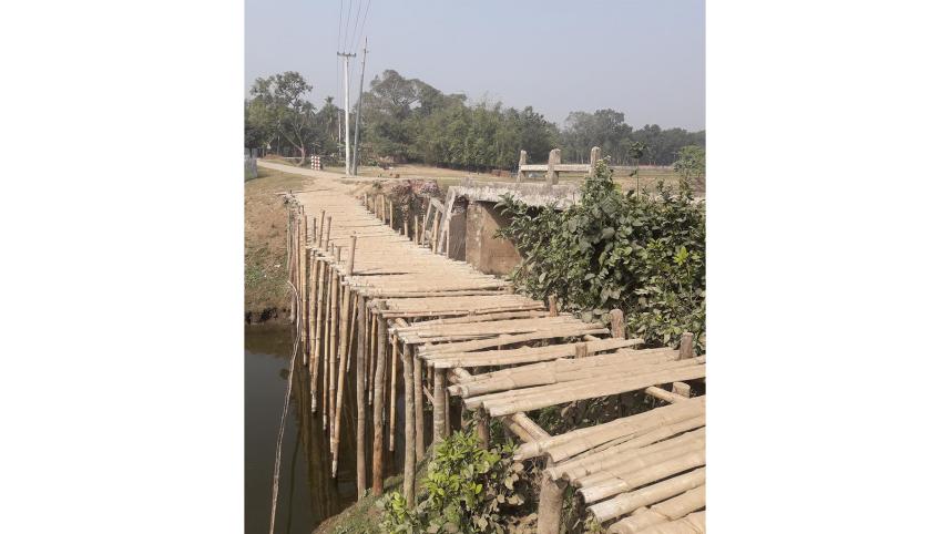 bridge-lies-unrepaired-Kaliganj-upazila.jpg