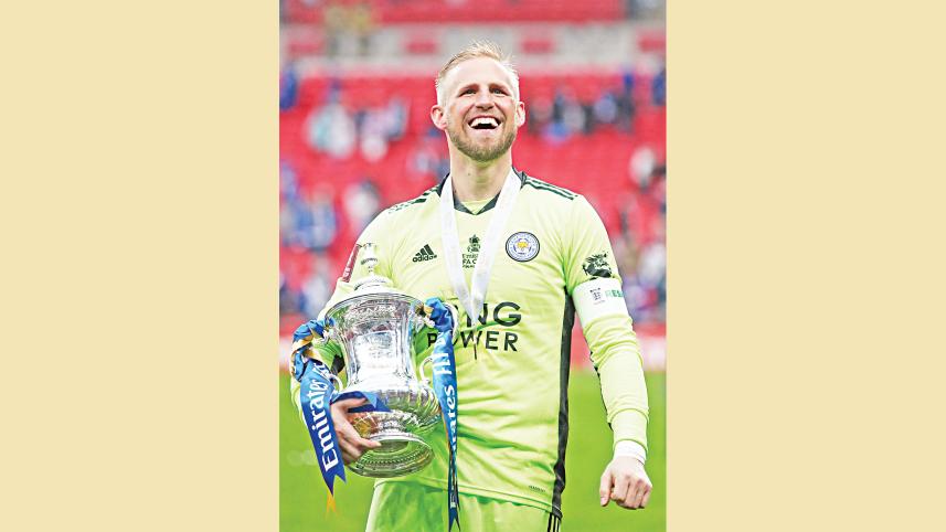 Leicester-City-captain-Kasper-Schmeichel.jpg
