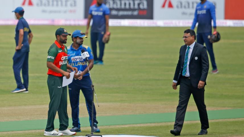 toss first ODI SL.jpg