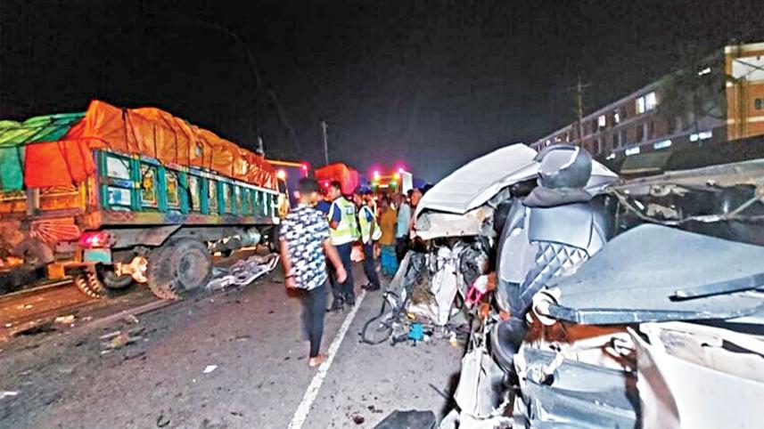 truck-micro-collission-Narsingdi.jpg