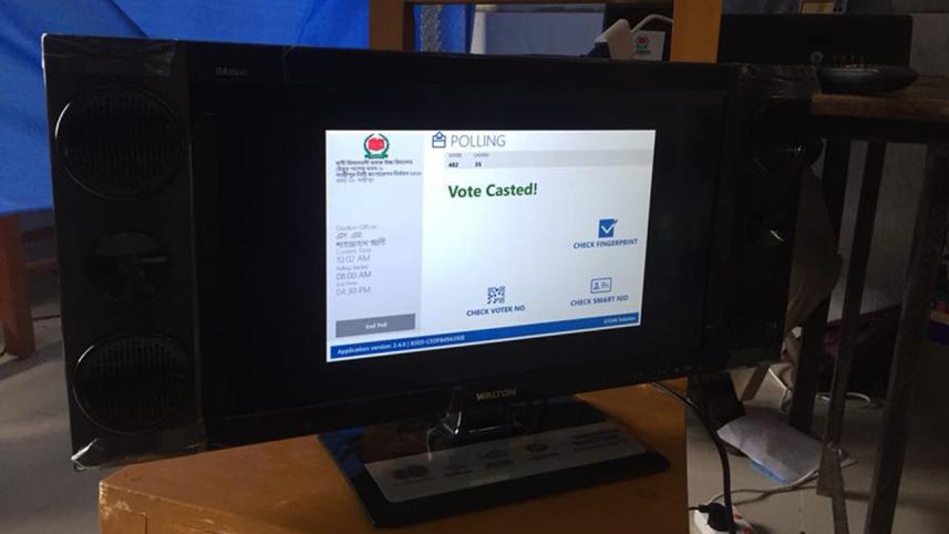 Electronic Voting Machines used in vote centre
