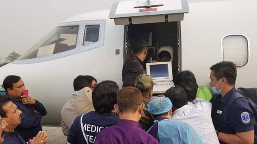 Obaidul Quader on way to Singapore for better treatment