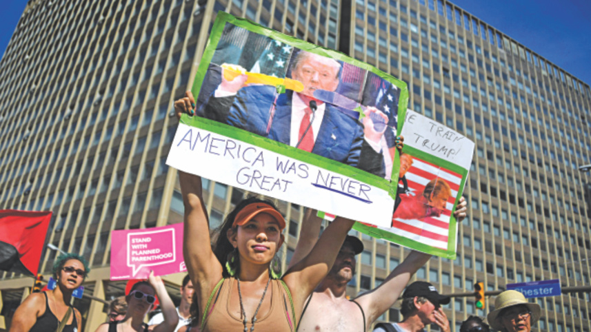 Anti-Trump protesters.jpg