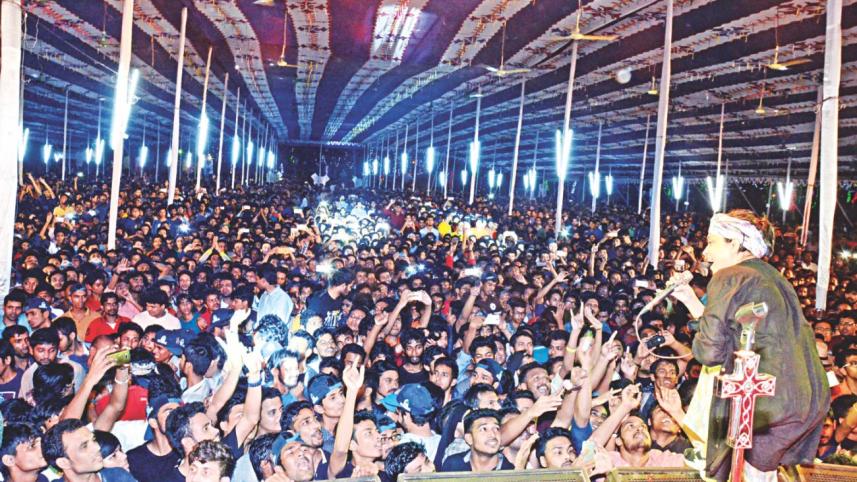 Artcell, Lalon and  Warfaze captivate CU