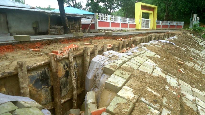 Bandarban school under threat.jpg