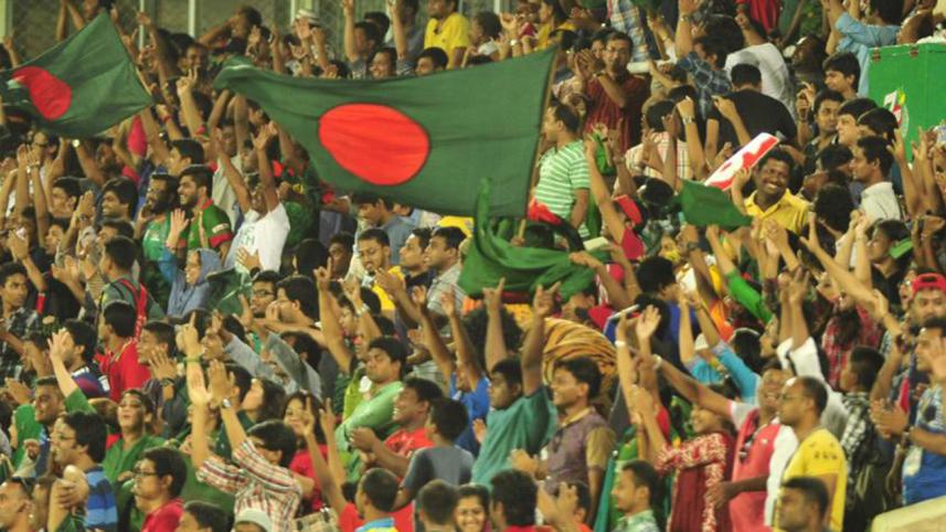 bangladesh-vs-pakistan-3rd-ODI-fan-photos3.jpg