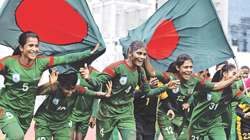Bangladesh girls take a much deserved victory.jpg