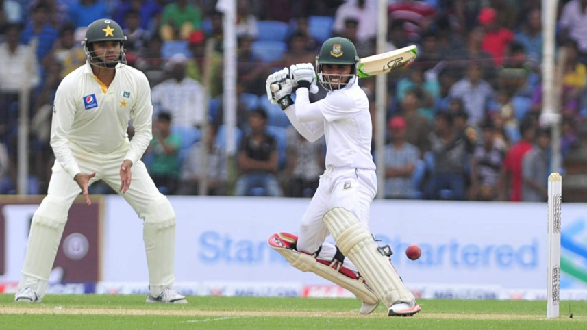 batsman-Mominul-Haque.jpg
