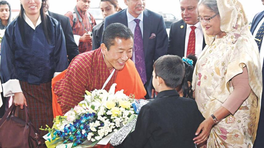 Bhutan PM visits Dhaka
