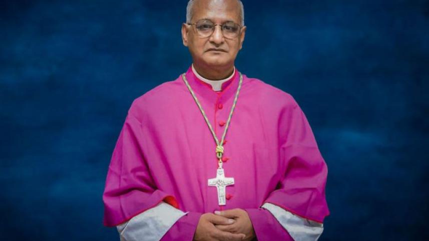 bishop-m-696x464.jpg