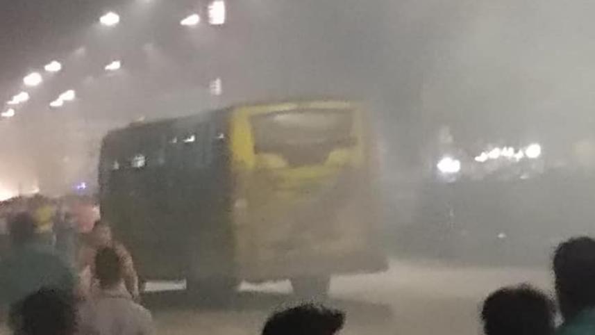 bus-wb.jpg