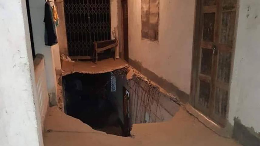 balcony collapse in Chandpur