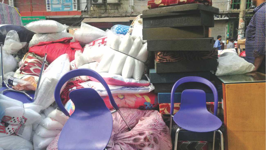 Chaos on Gulshan 1 Avenue