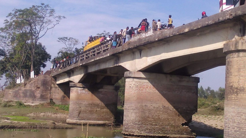 collapse bridge