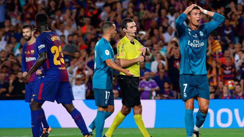 Cristiano_clasico_red card.jpg