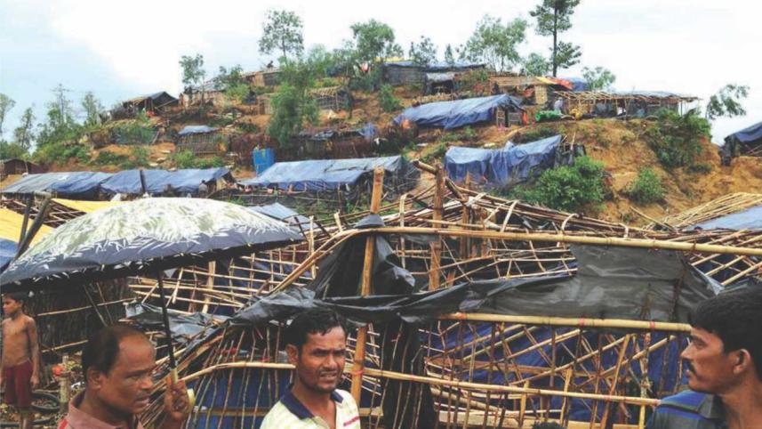 Cyclone Mora batters Rohingya homes