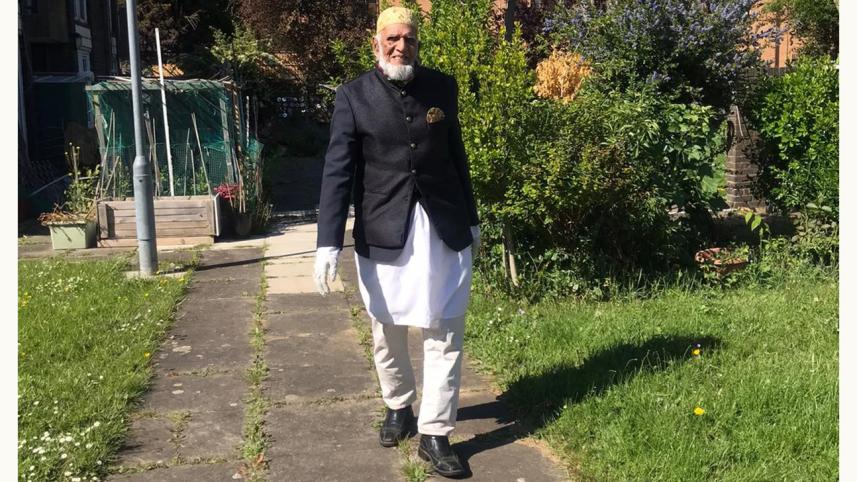 Dabirul walking (1).jpg