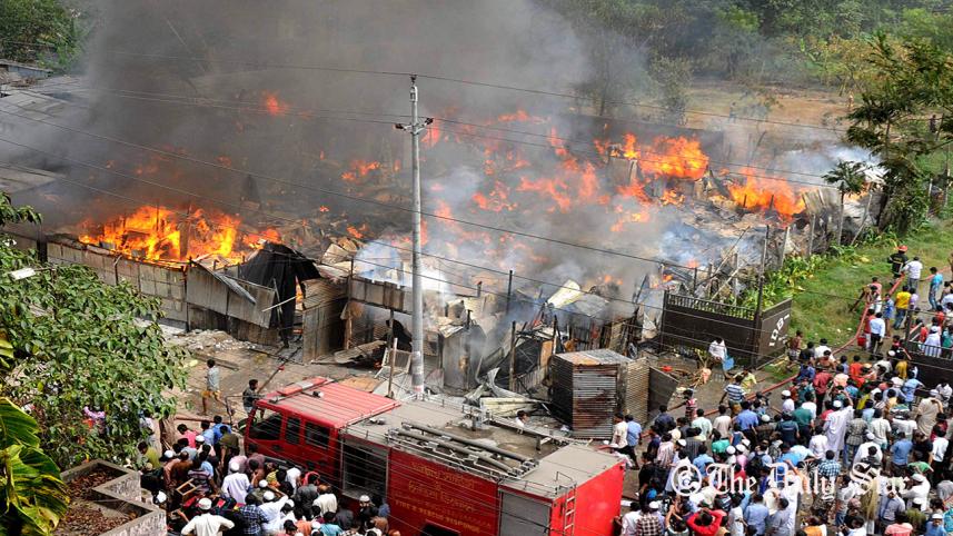 Dhaka-fire.jpg
