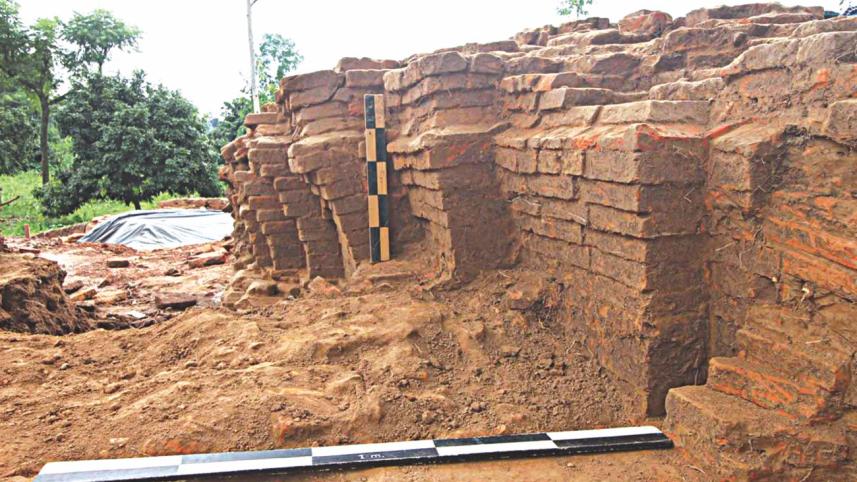 dinajpur temple 1.jpg