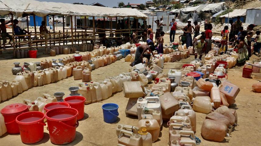 drinking water Rohingya camp.jpg