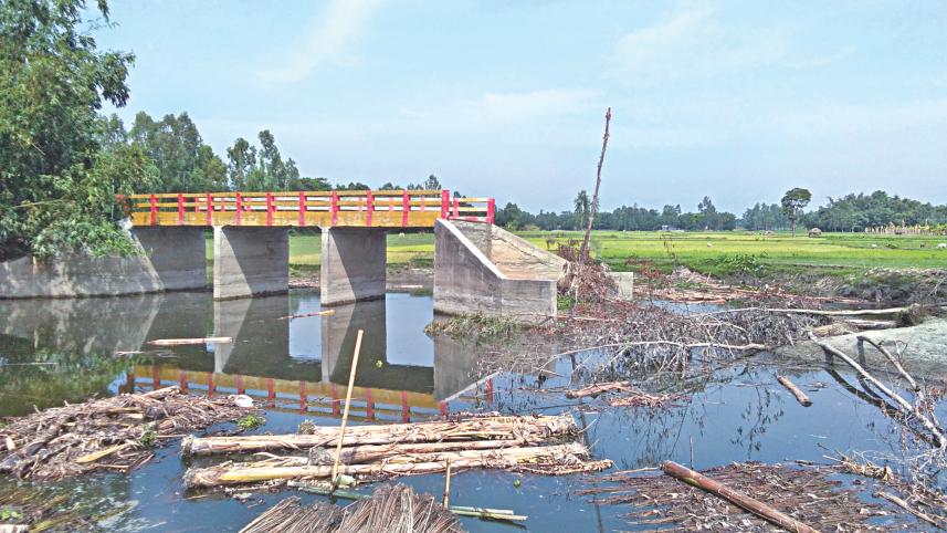 East Hemerkuthi Bridge 1.jpg