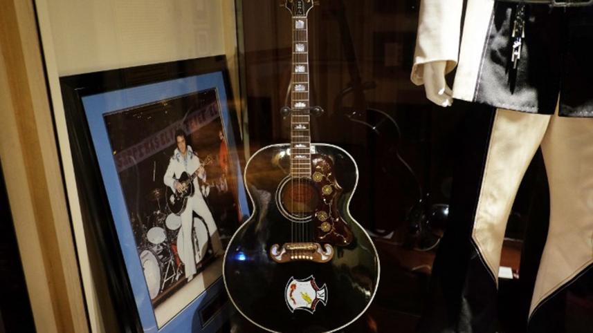 elvis guitar