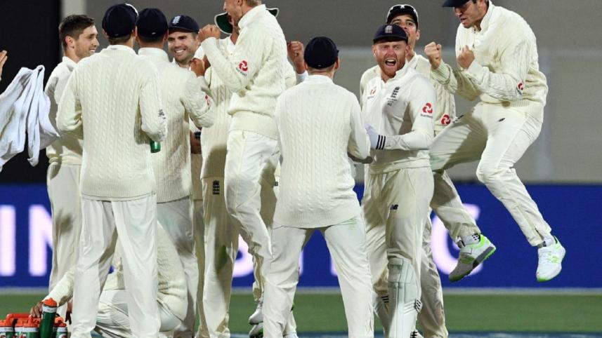 England vs Australia.jpg