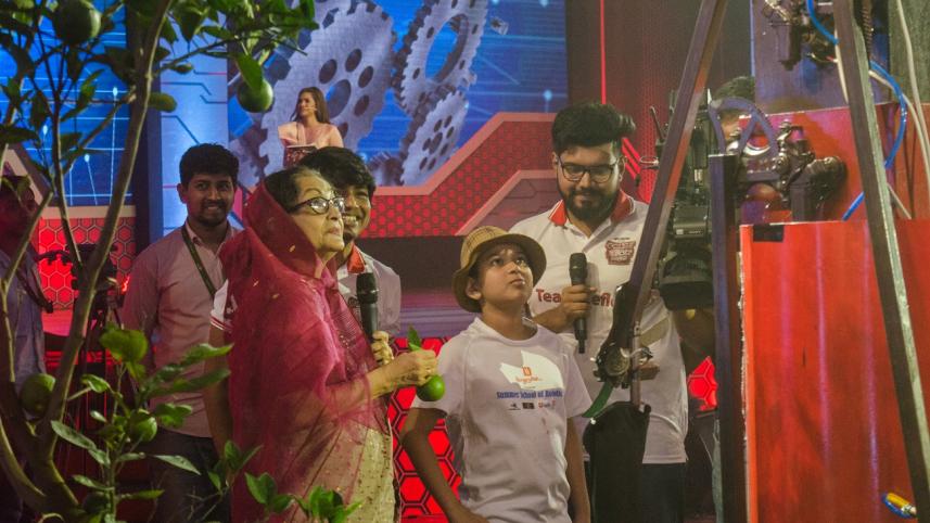 Esho Robot Banai.jpg