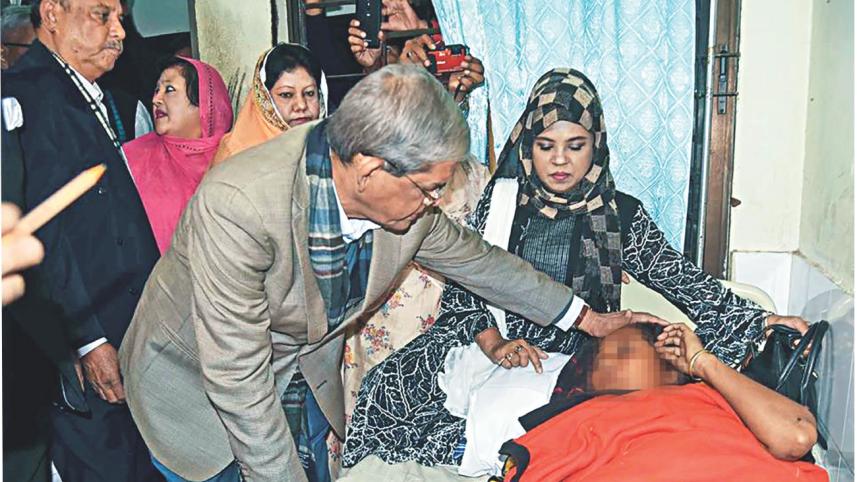 fakhrul visit rape victim.jpg