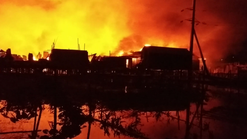 Fire-Mirpur-slum.jpg
