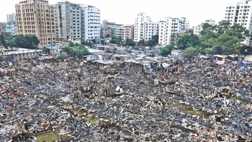 Chalantika slum fire