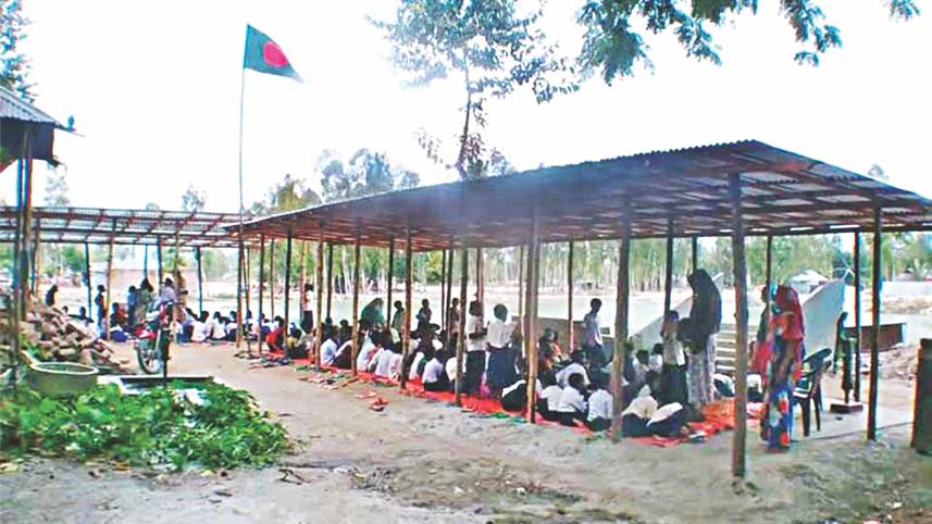 flood-hit pry schools.jpg