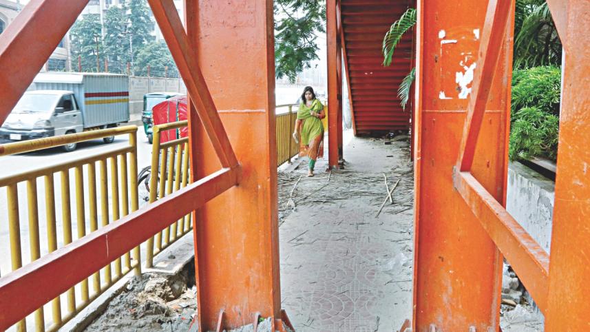 Footbridges on footpaths.jpg