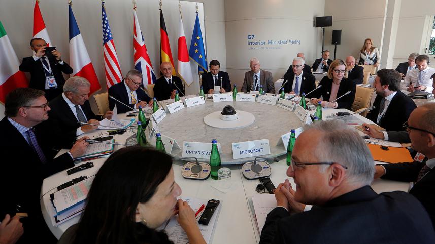 G7-meeting.jpg