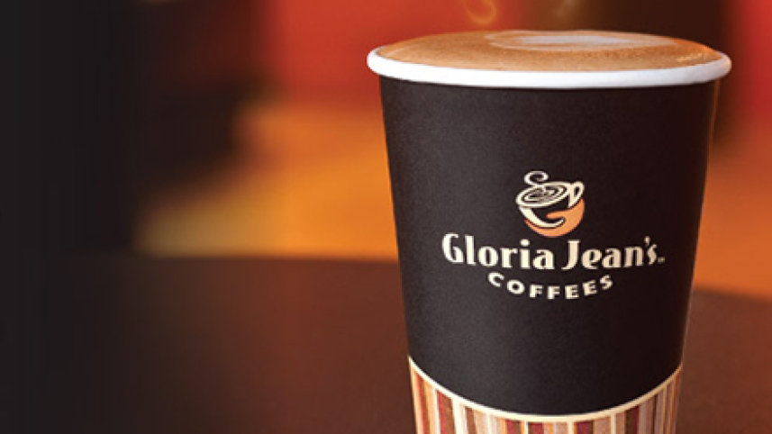 gloria-jeans-takeaway-coffee-cup