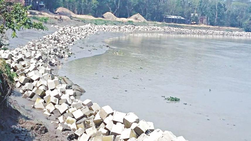 WDB Embankment on Halda